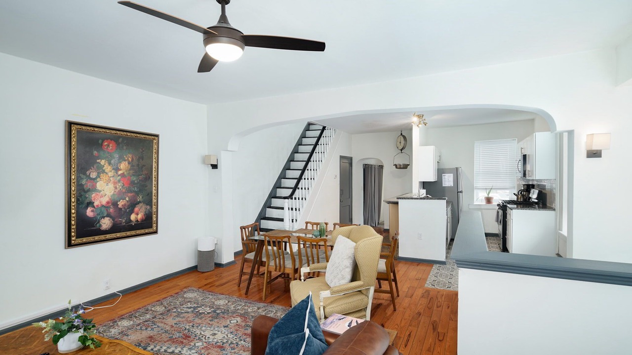 Photo of Livingroom in Roxborough-Manayunk