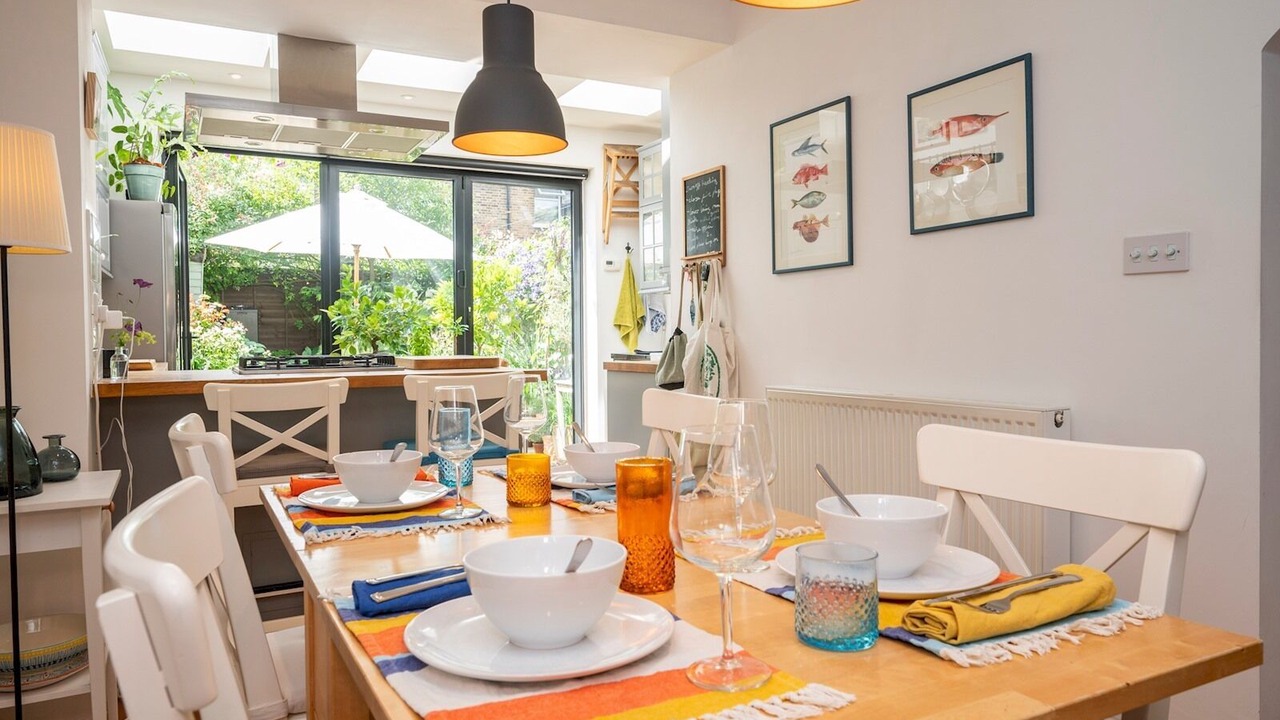 Photo of Others in Lee