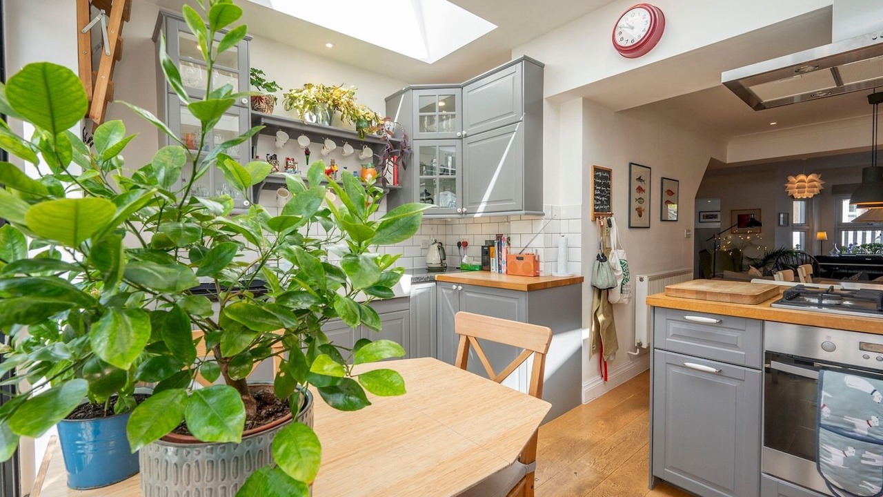 Photo of Kitchen in Lee