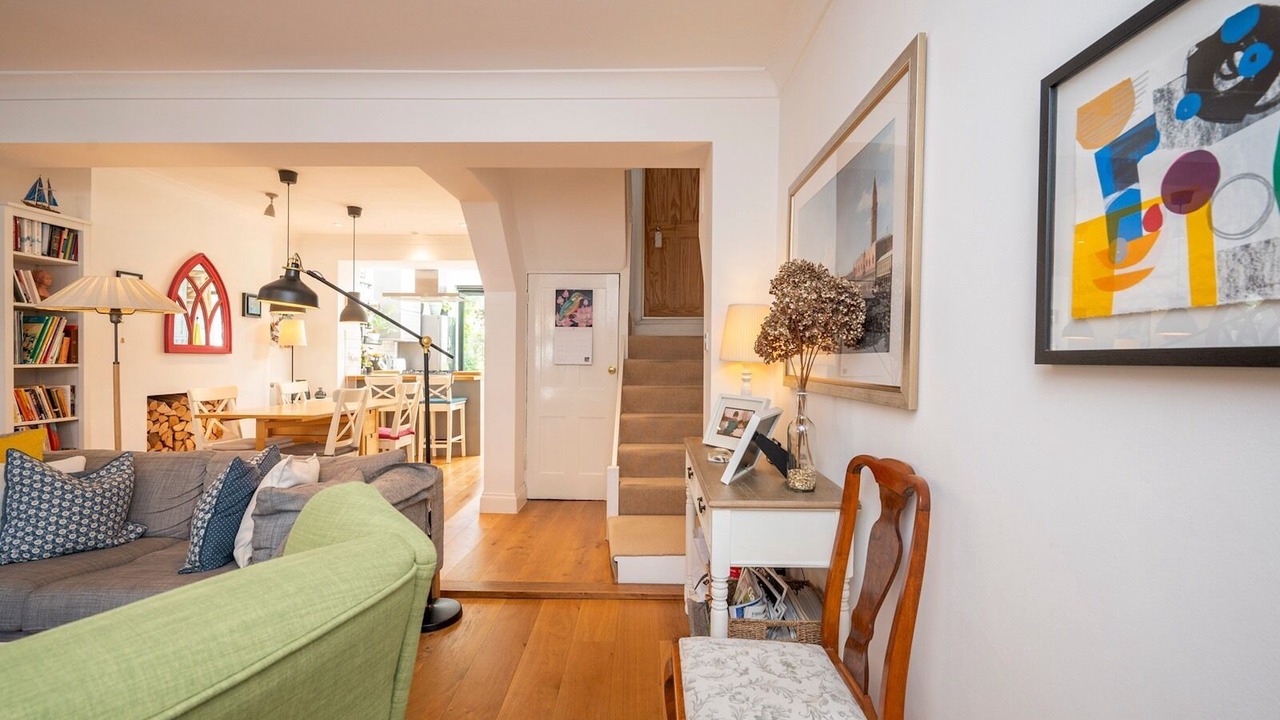 Photo of Livingroom in Lee