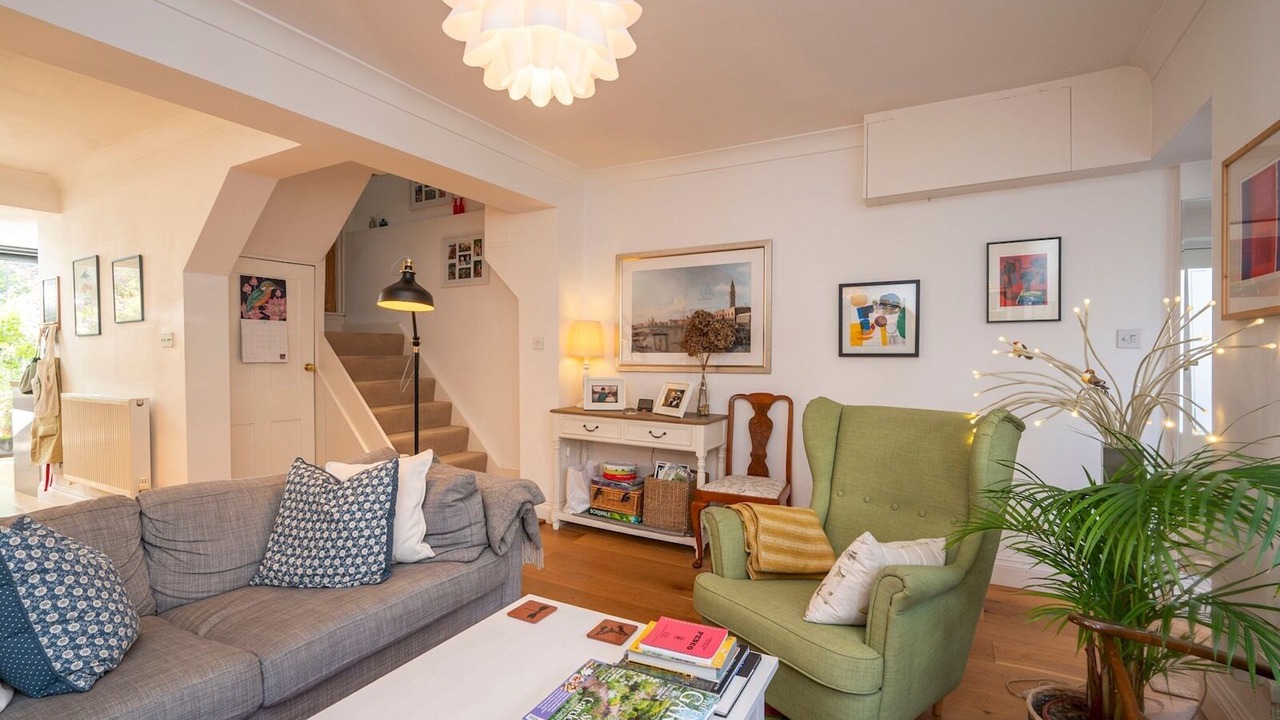 Photo of Livingroom in Lee