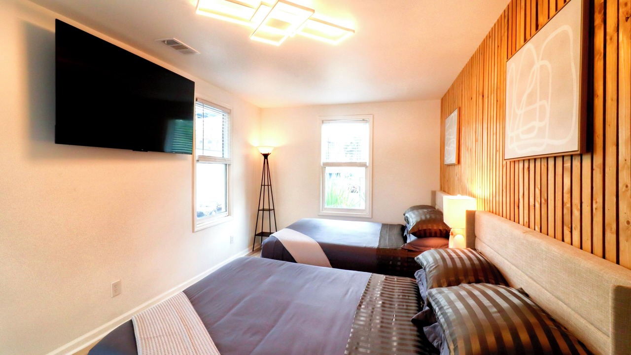 Photo of Bedroom in Midtown