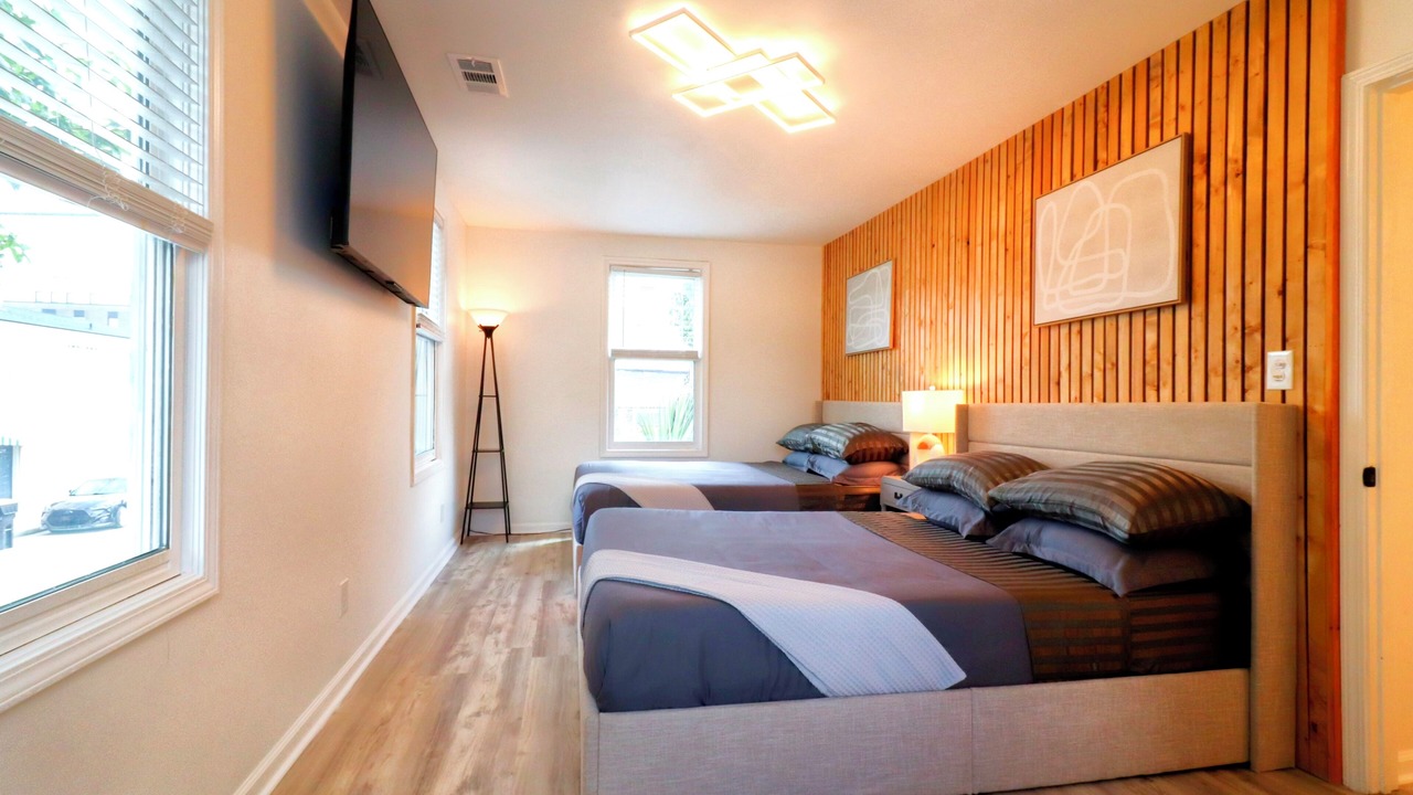 Photo of Bedroom in Midtown