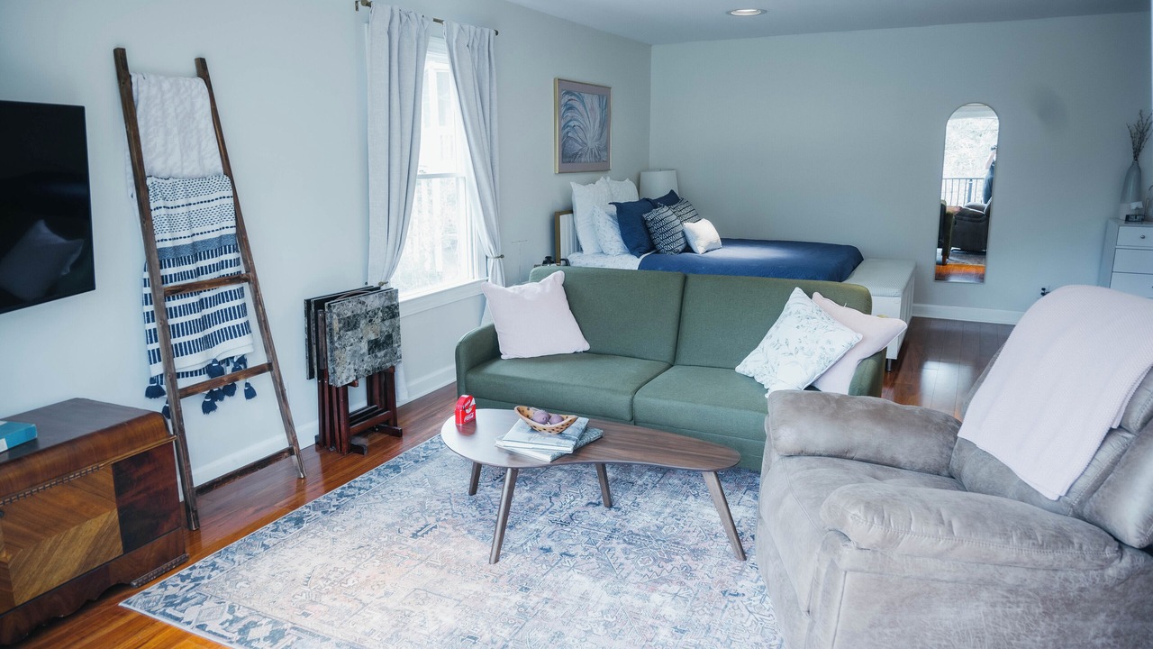 Photo of Livingroom in Indian Hills