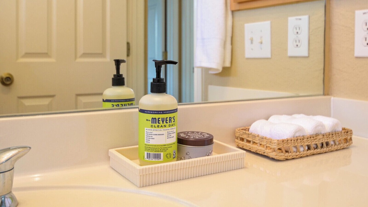 Photo of Bathroom in Far North Central