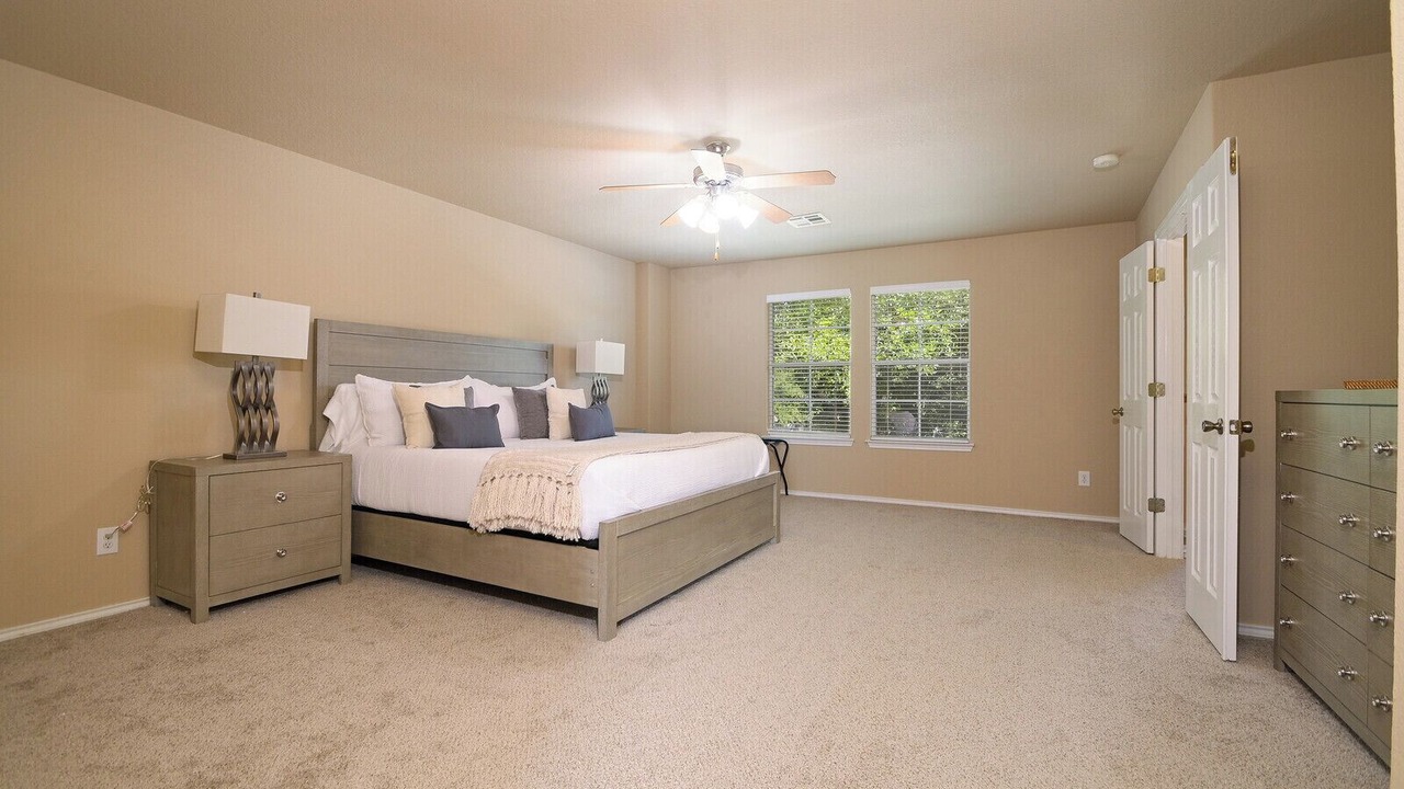 Photo of Bedroom in Far North Central