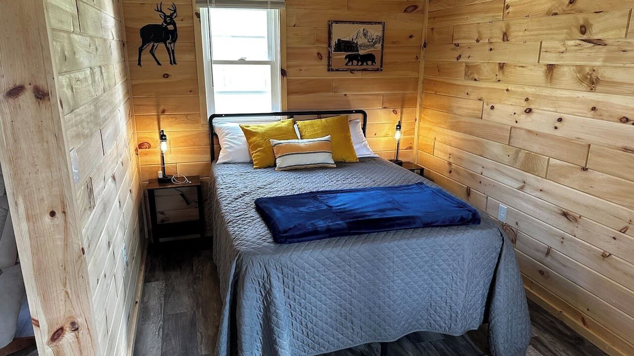 Photo of Bedroom in Lake