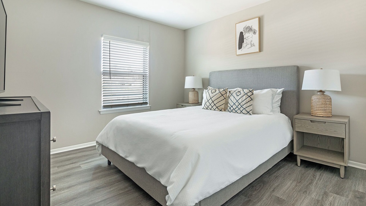 Photo of Bedroom in Homewood