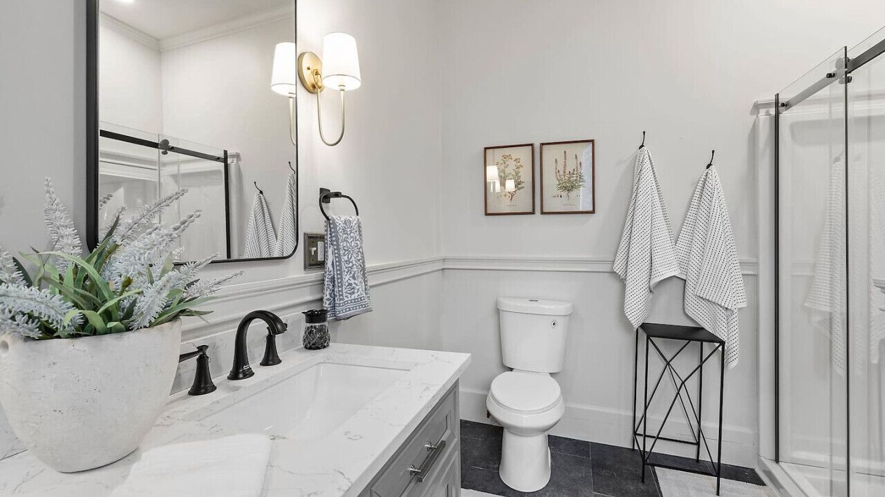 Photo of Bathroom in Le Roy