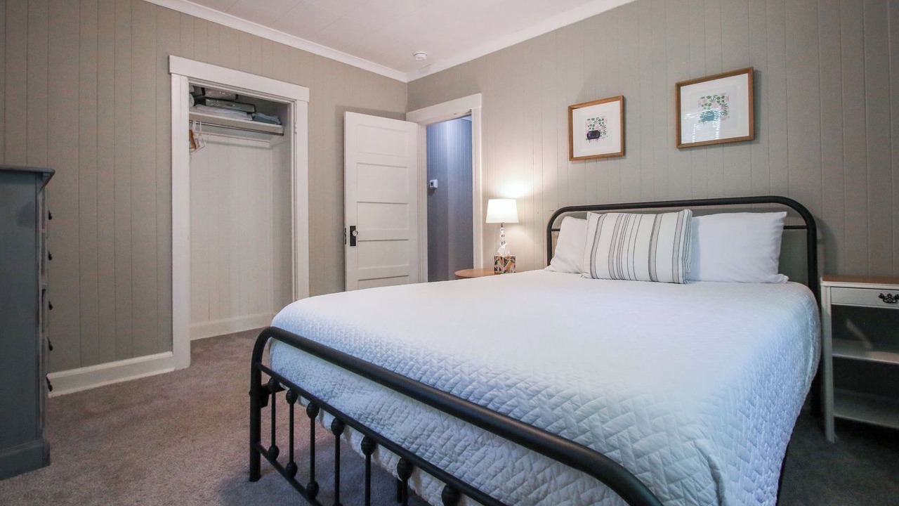 Photo of Bedroom in Richmond Hill