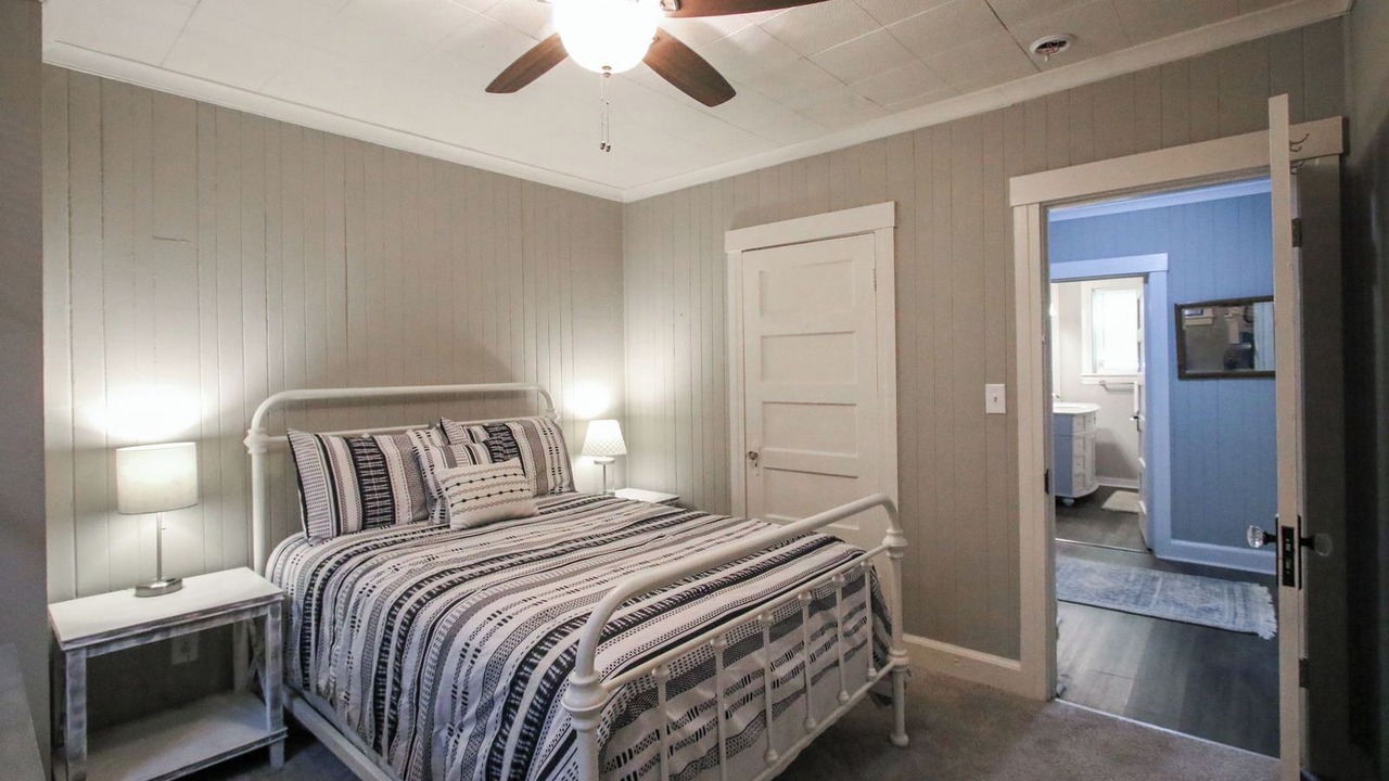 Photo of Bedroom in Richmond Hill