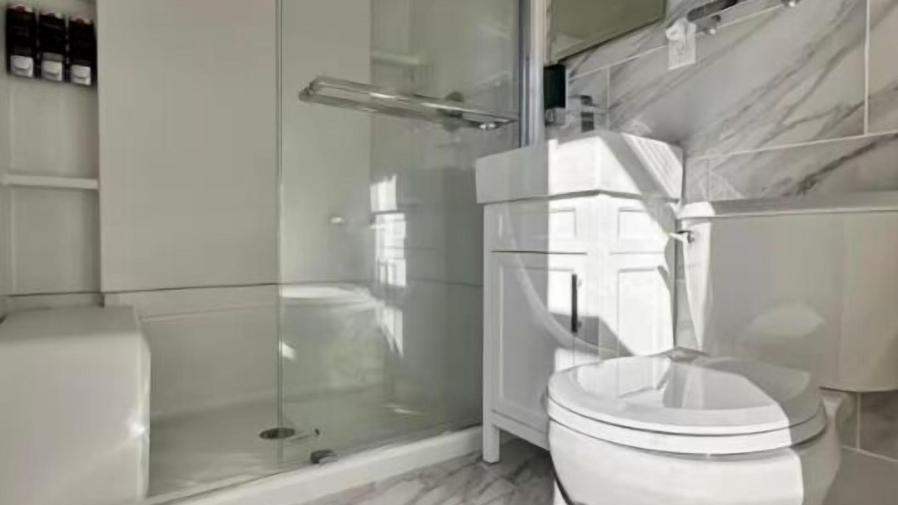 Photo of Bathroom in Beaver Hills