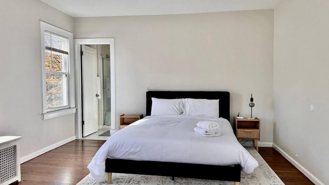 Photo of Bedroom in Beaver Hills