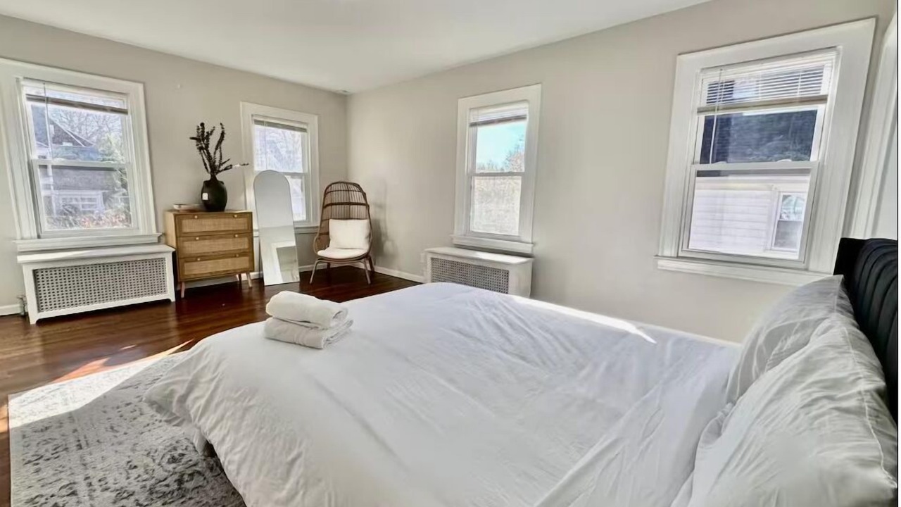 Photo of Bedroom in Beaver Hills