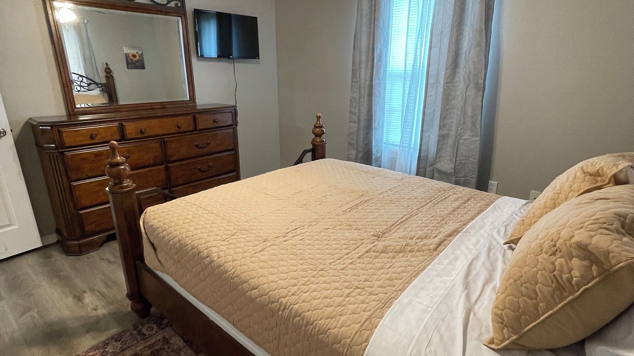 Photo of Bedroom in Ada