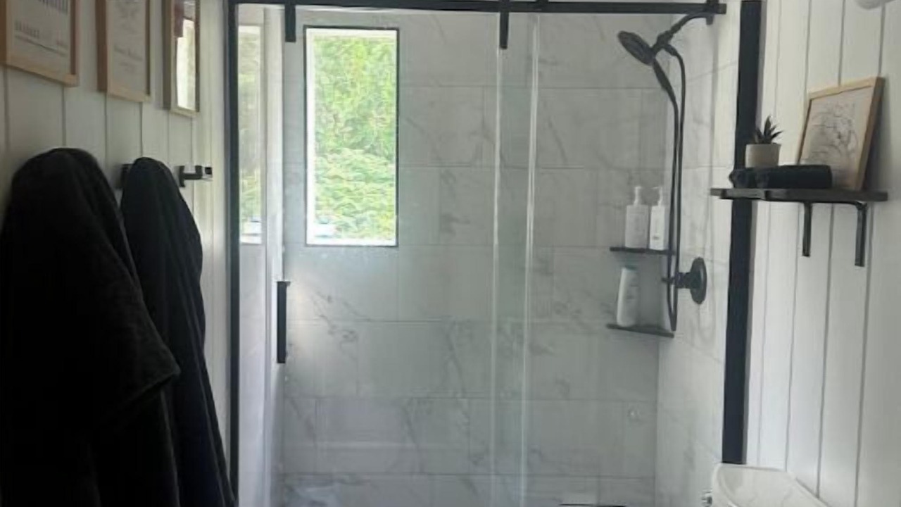 Photo of Bathroom in Sherwood Forest