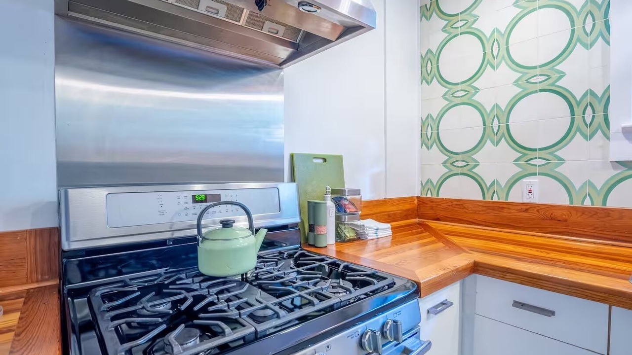 Photo of Kitchen in Chestnut