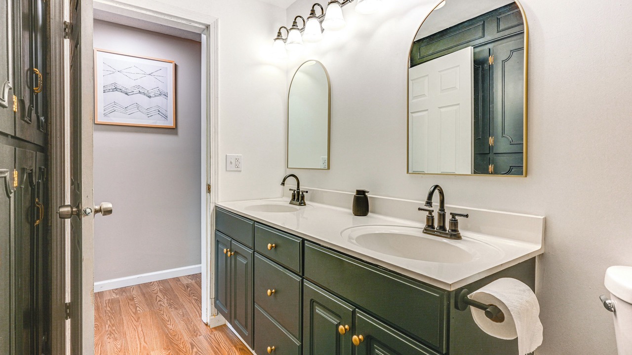 Photo of Bathroom in Lansing