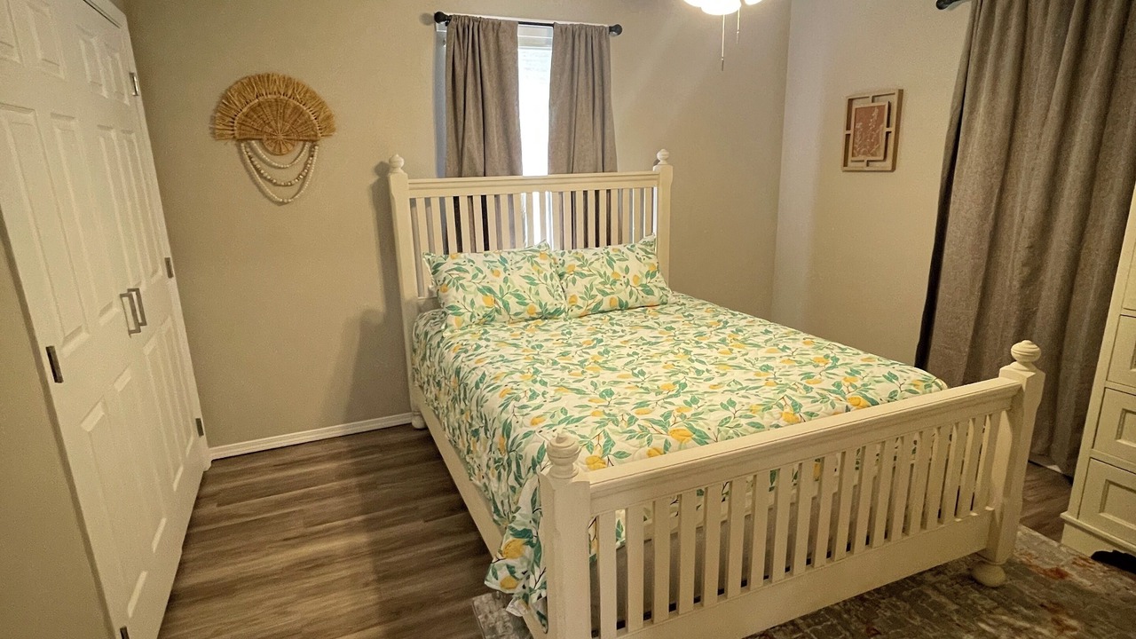 Photo of Bedroom in Ada