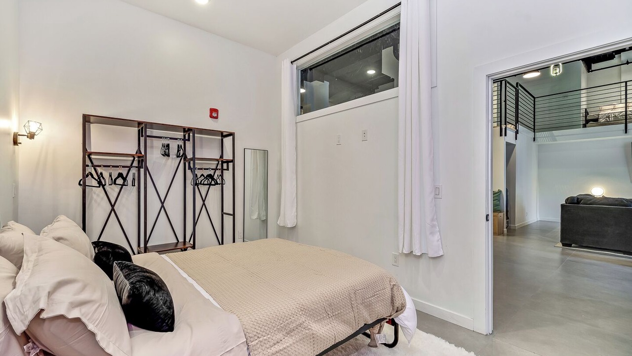 Photo of Bedroom in Center City East