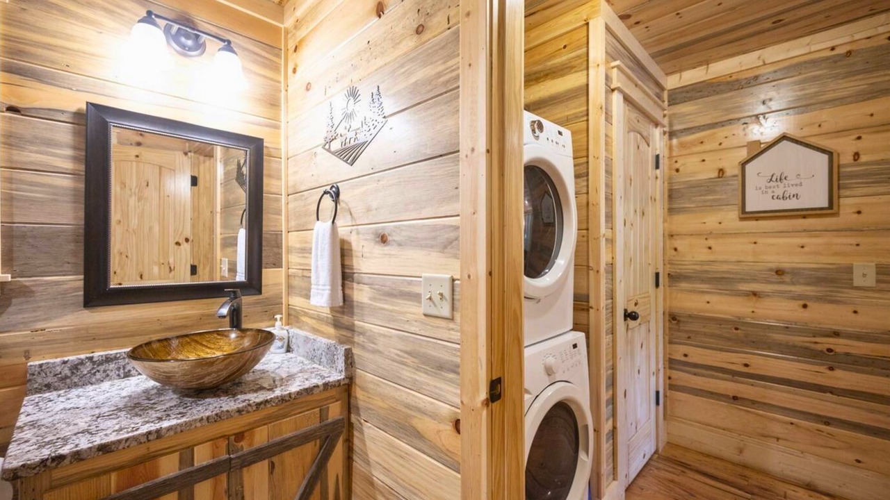 Photo of Bathroom in Hochatown