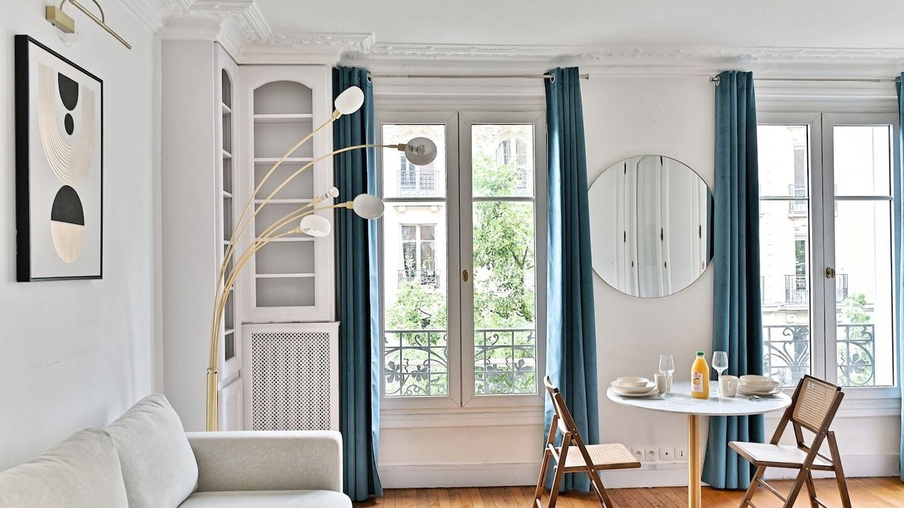 Photo of Livingroom in Saint-Lambert