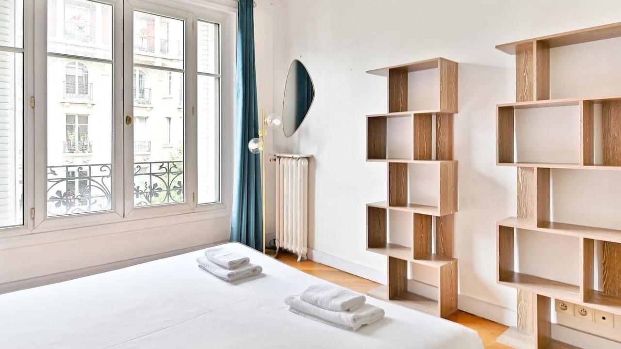 Photo of Bedroom in Saint-Lambert