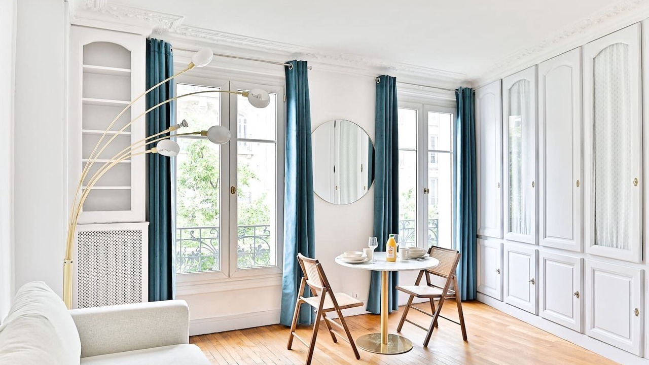 Photo of Livingroom in Saint-Lambert