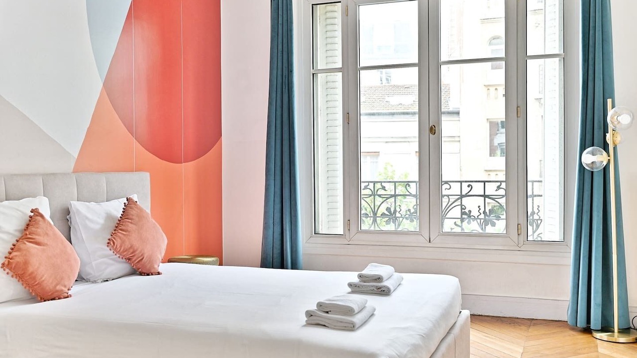 Photo of Bedroom in Saint-Lambert