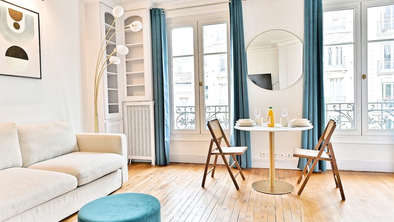 Photo of Livingroom in Saint-Lambert