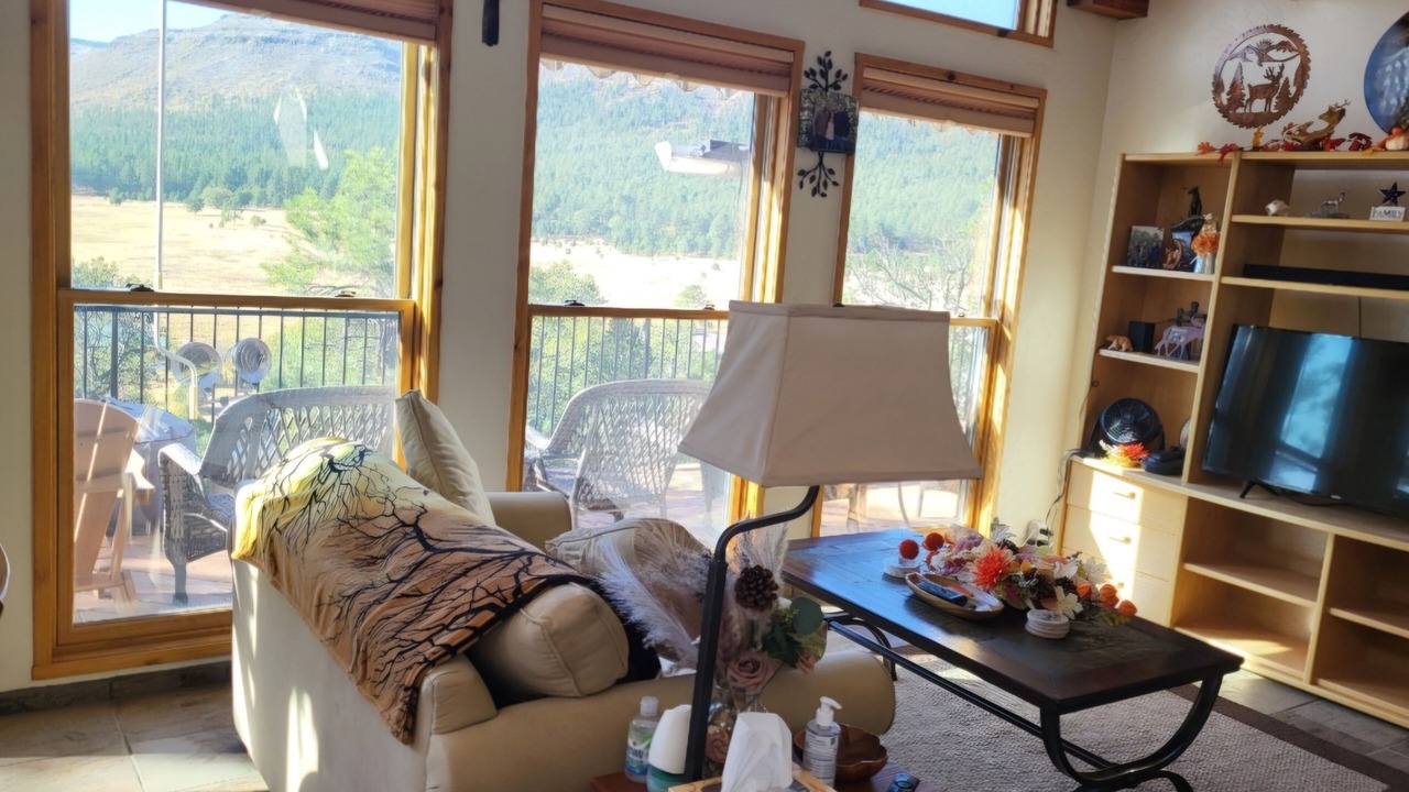 Photo of Livingroom in Eagar