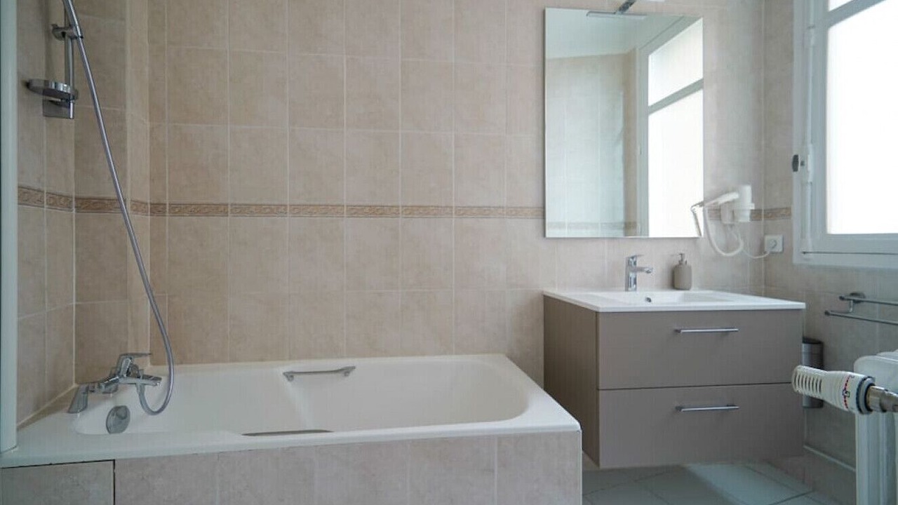 Photo of Bathroom in Neuilly-sur-Seine