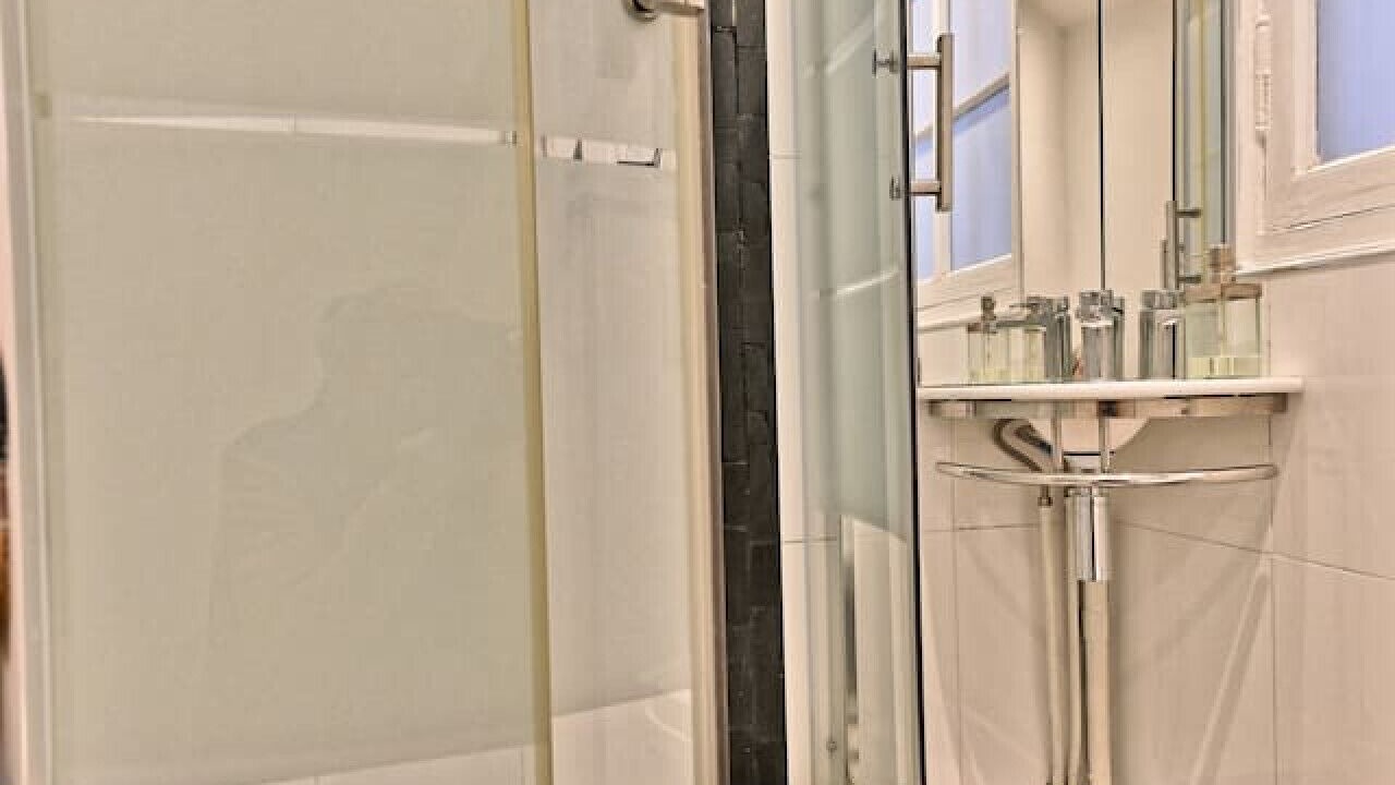 Photo of Bathroom in Quartier de la Porte-Saint-Denis