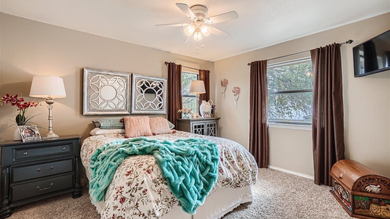 Photo of Bedroom in Horseshoe Bay West