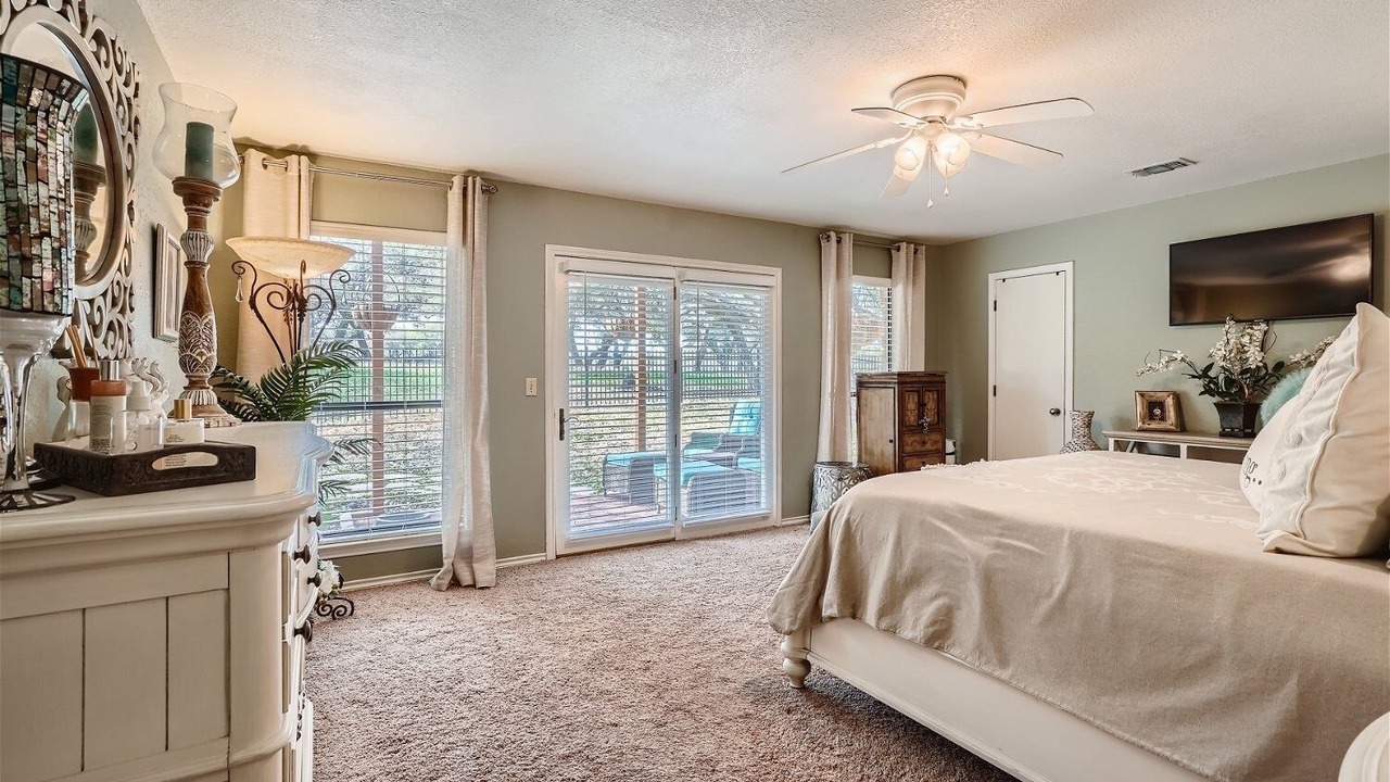 Photo of Bedroom in Horseshoe Bay West