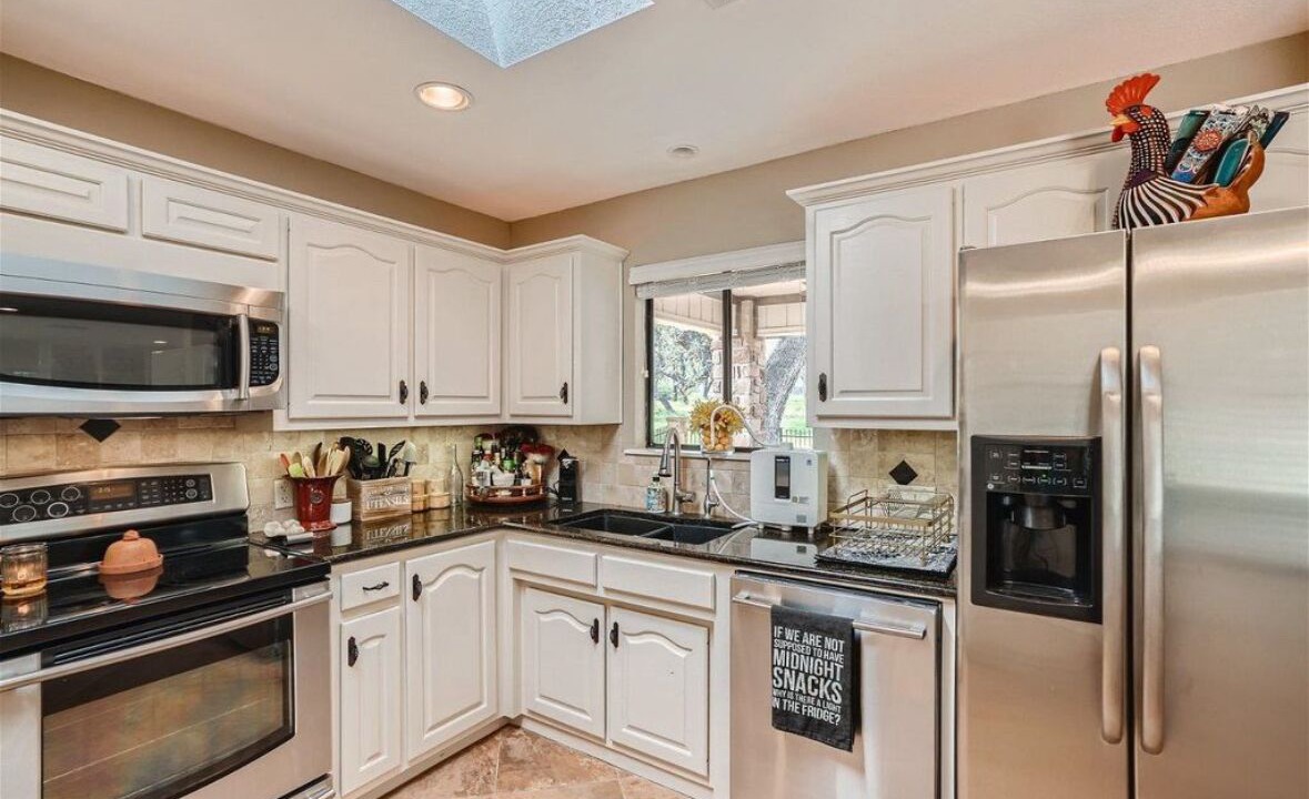 Photo of Kitchen in Horseshoe Bay West