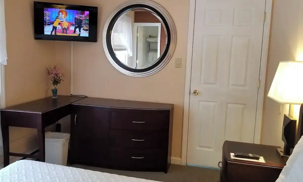 Photo of Bedroom in Lake George