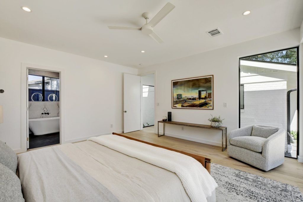 Photo of Bedroom in Barton Hills
