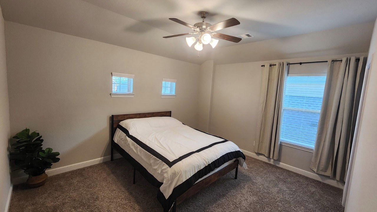 Photo of Bedroom in Katy