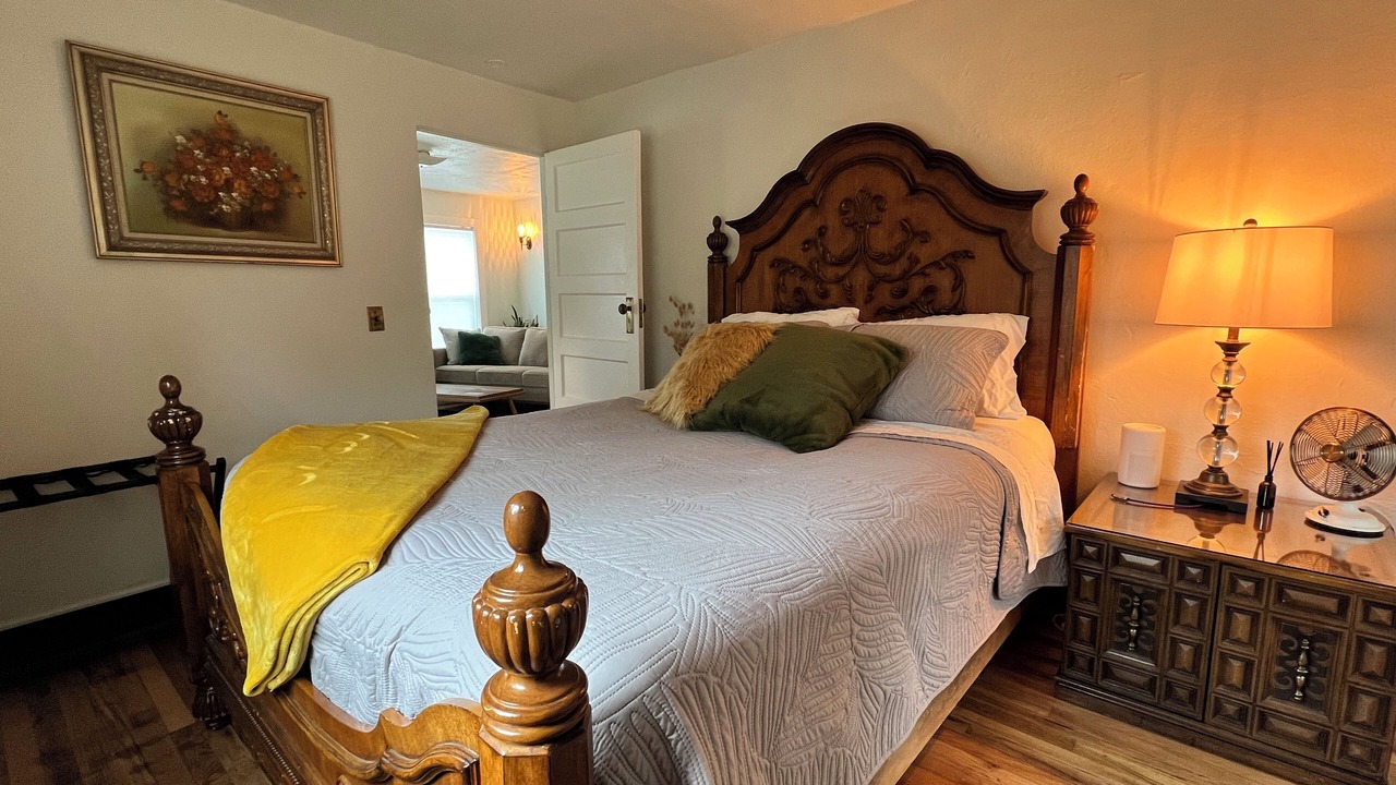 Photo of Others in Depot Bench