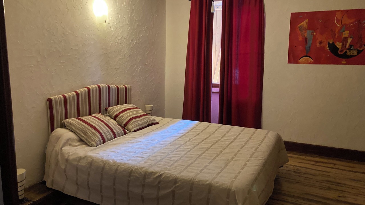 Photo of Bedroom in Saint-Aventin