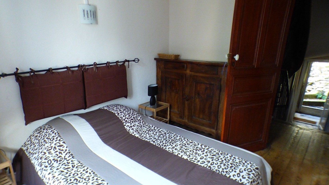 Photo of Bedroom in Saint-Aventin