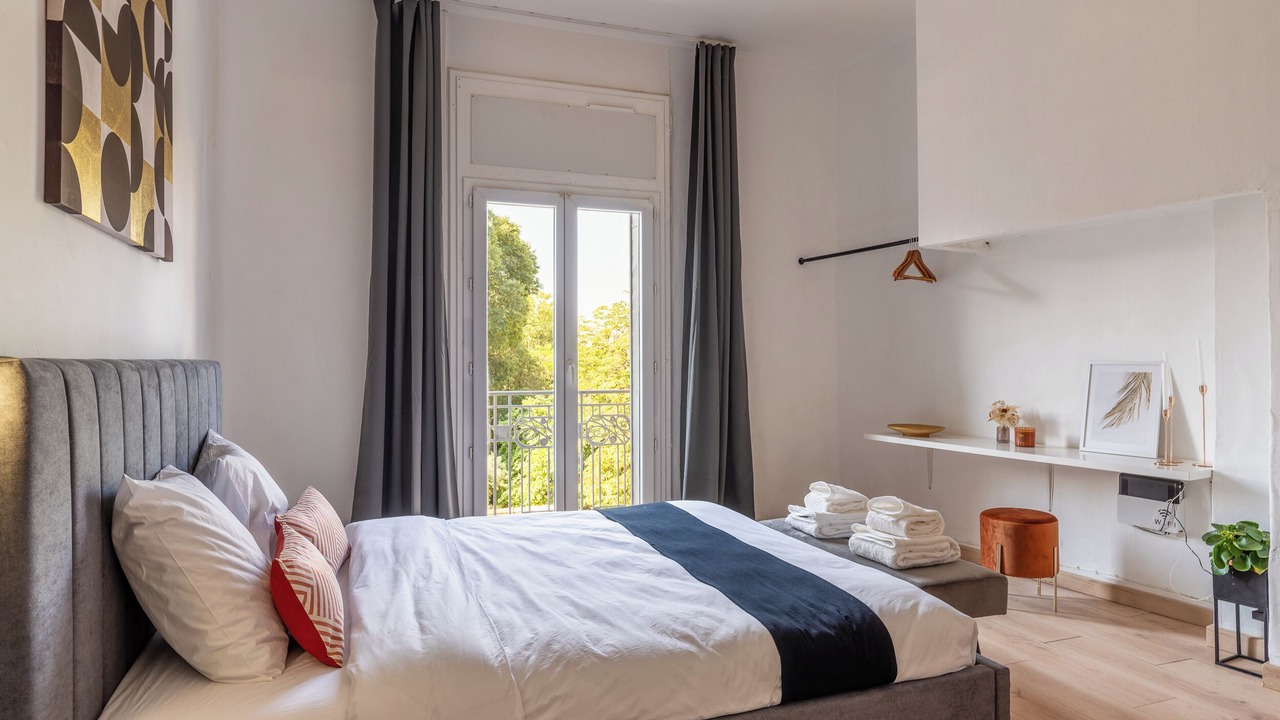 Photo of Bedroom in Beziers City Centre