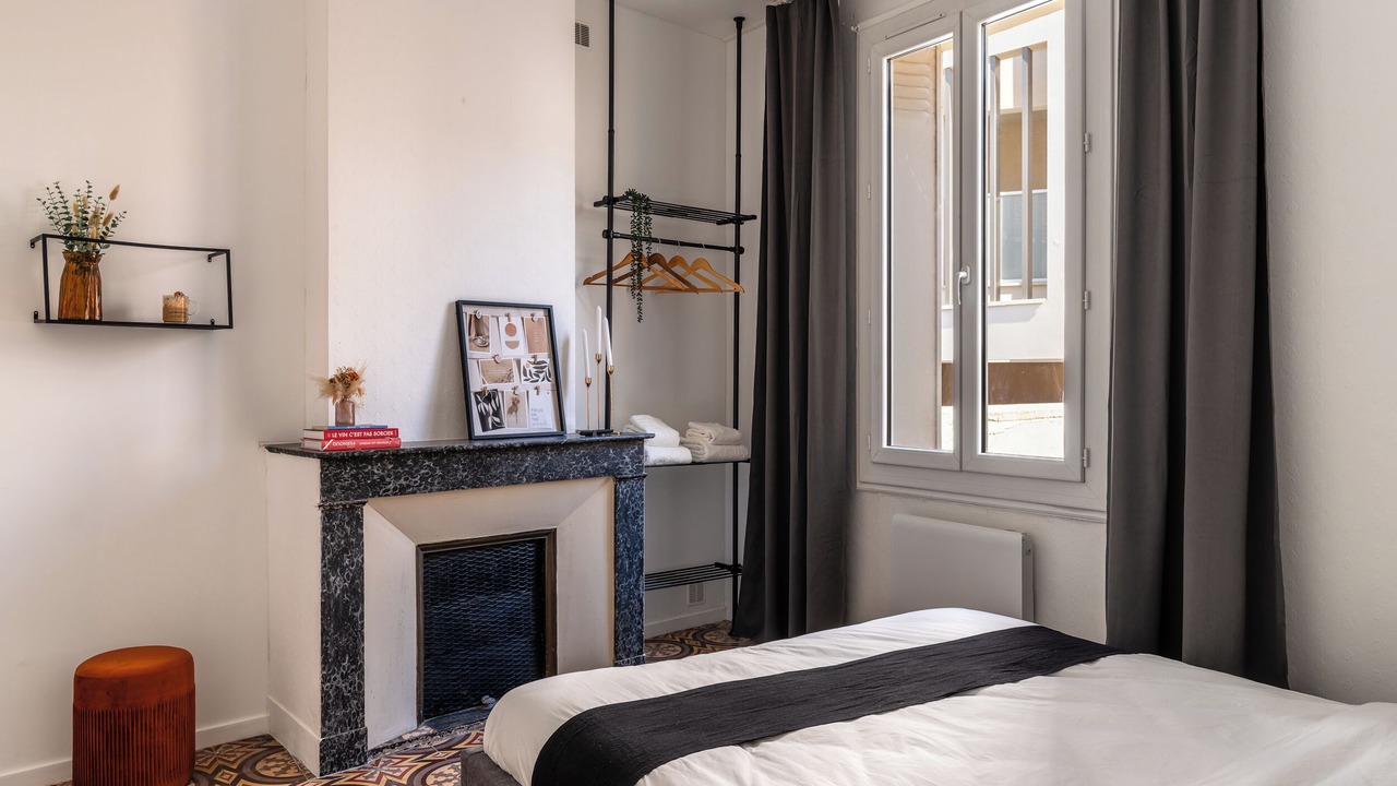 Photo of Bedroom in Beziers City Centre