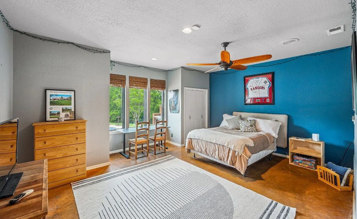 Photo of Bedroom in Annetta North