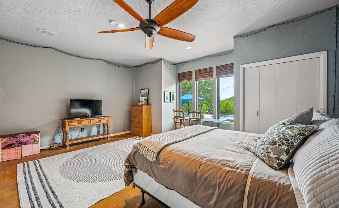 Photo of Bedroom in Annetta North