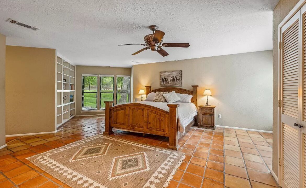 Photo of Bedroom in Annetta North