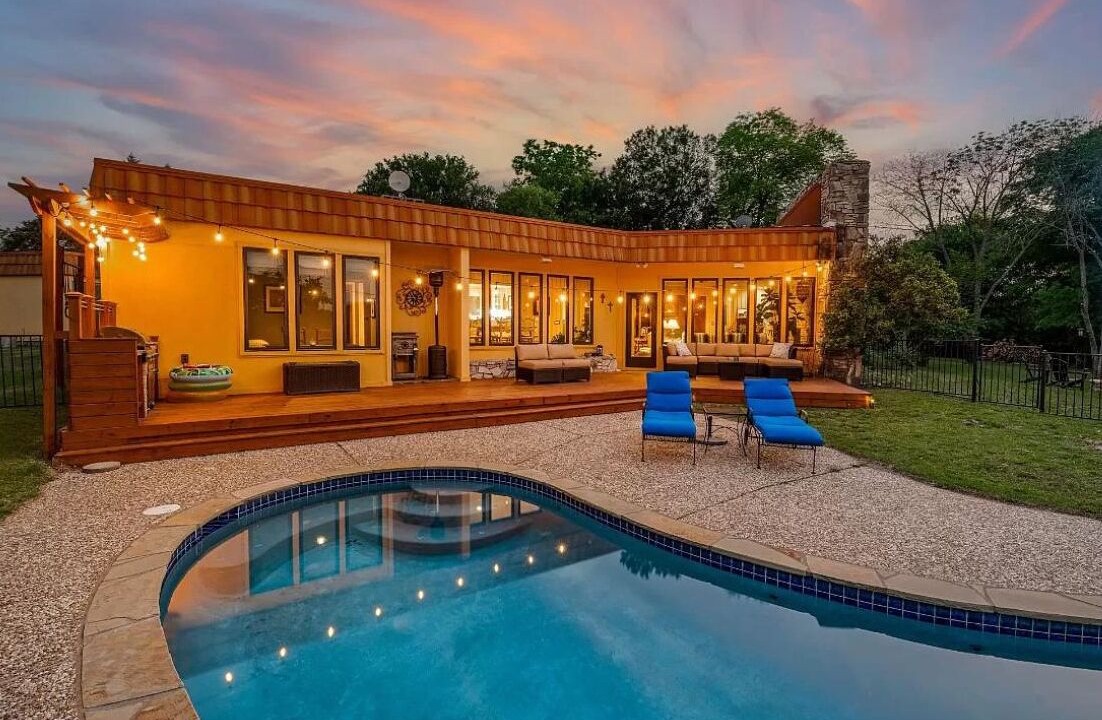 Photo of Outdoor in Annetta North