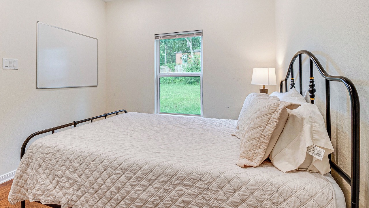 Photo of Bedroom in Montgomery