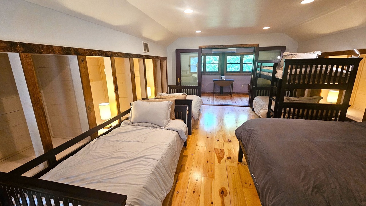 Photo of Bedroom in Indian Lake